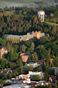 An aerial view of 菠菜app有哪些's 莫斯科 campus.